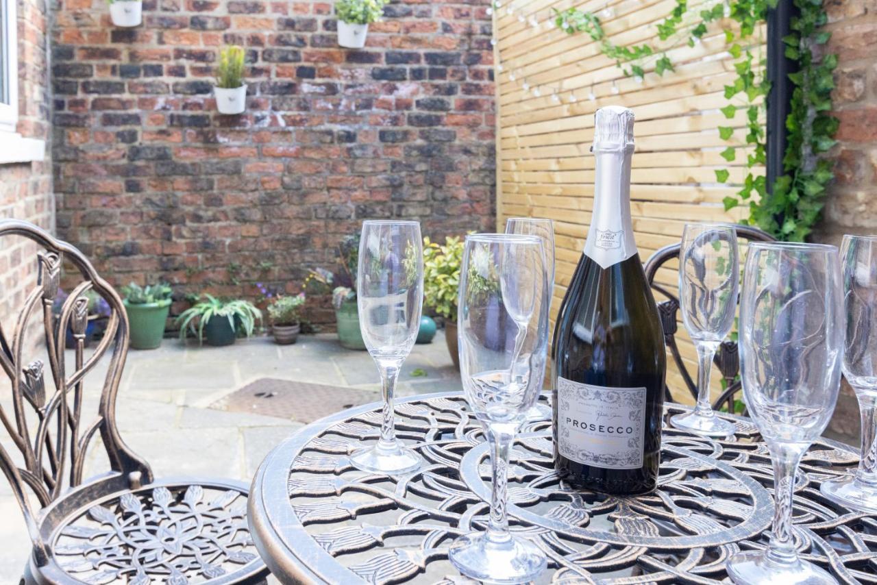 Apartment Bootham 32 - Free Parking - Five Minute Walk To Minster *