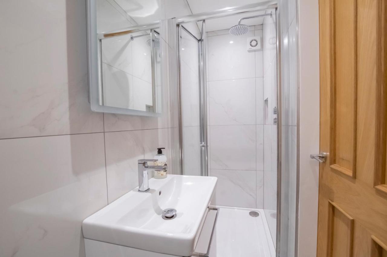 The Stables Luxury House With Hot Tub Apartment York