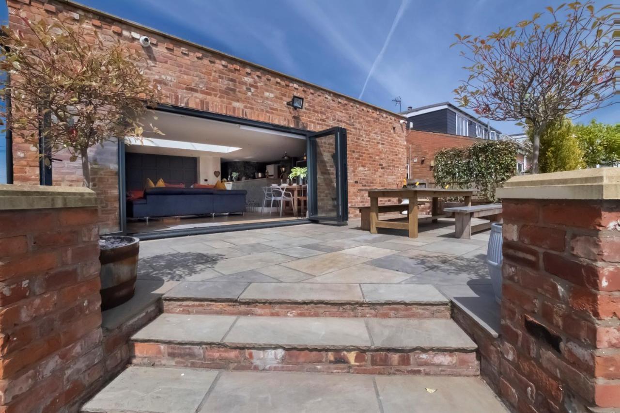 The Stables Luxury House With Hot Tub Apartment York