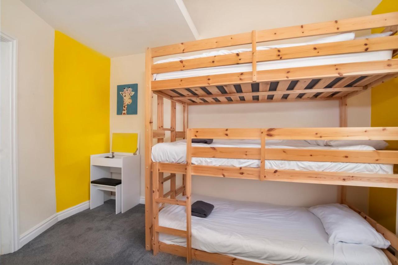 2 Ascot Mews - The Den York