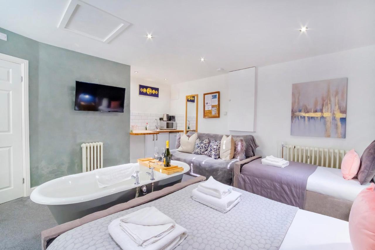 The Stables Luxury House With Hot Tub Apartment