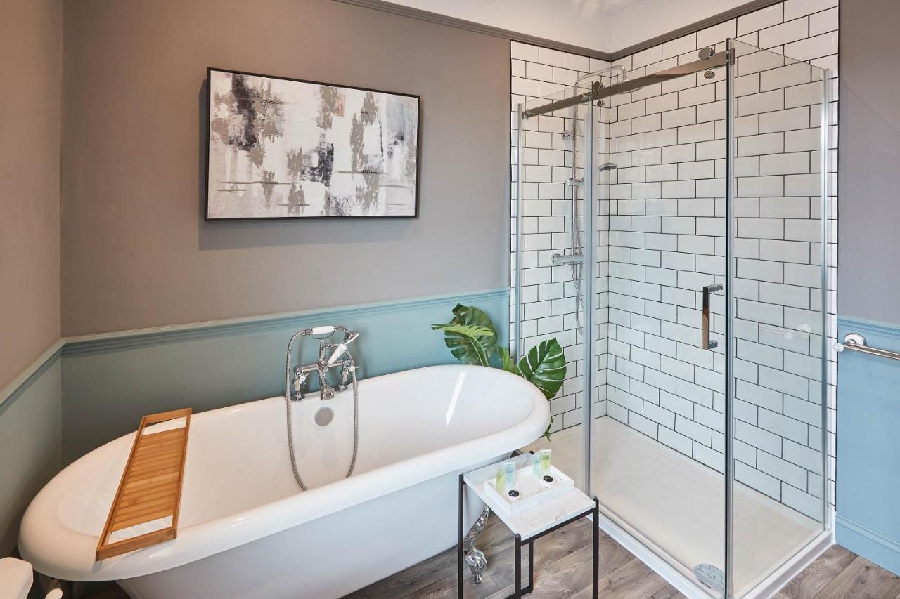 Host & - The Railman's House York