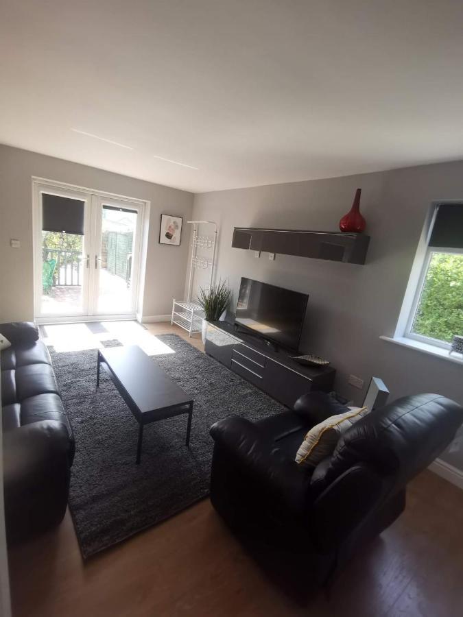 Street Retreat Apartment
