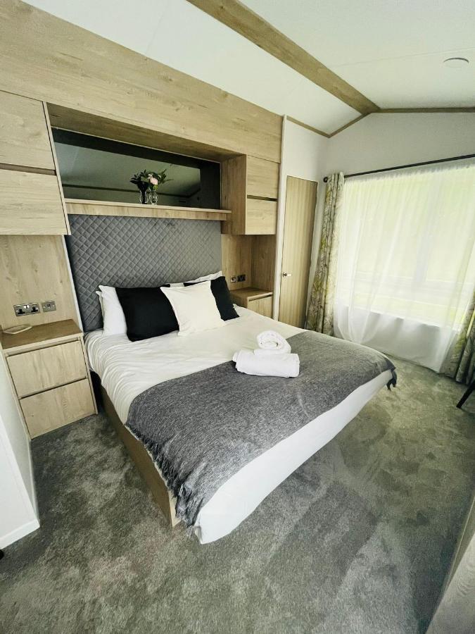 Holiday home Fir Tree With Hot Tub *