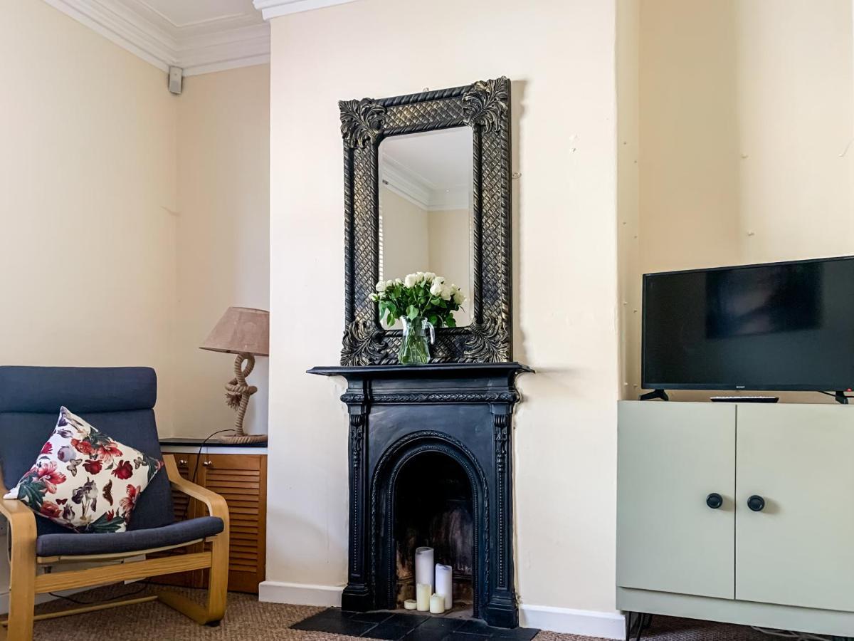 Waverley - Quaint Victorian With Free Parking * York