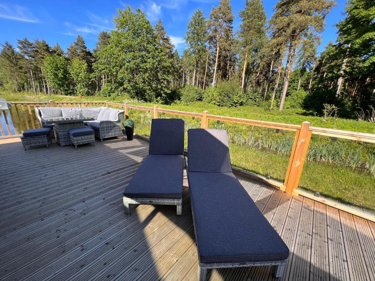 Hollicarrs - Dragonfly Lodge York
