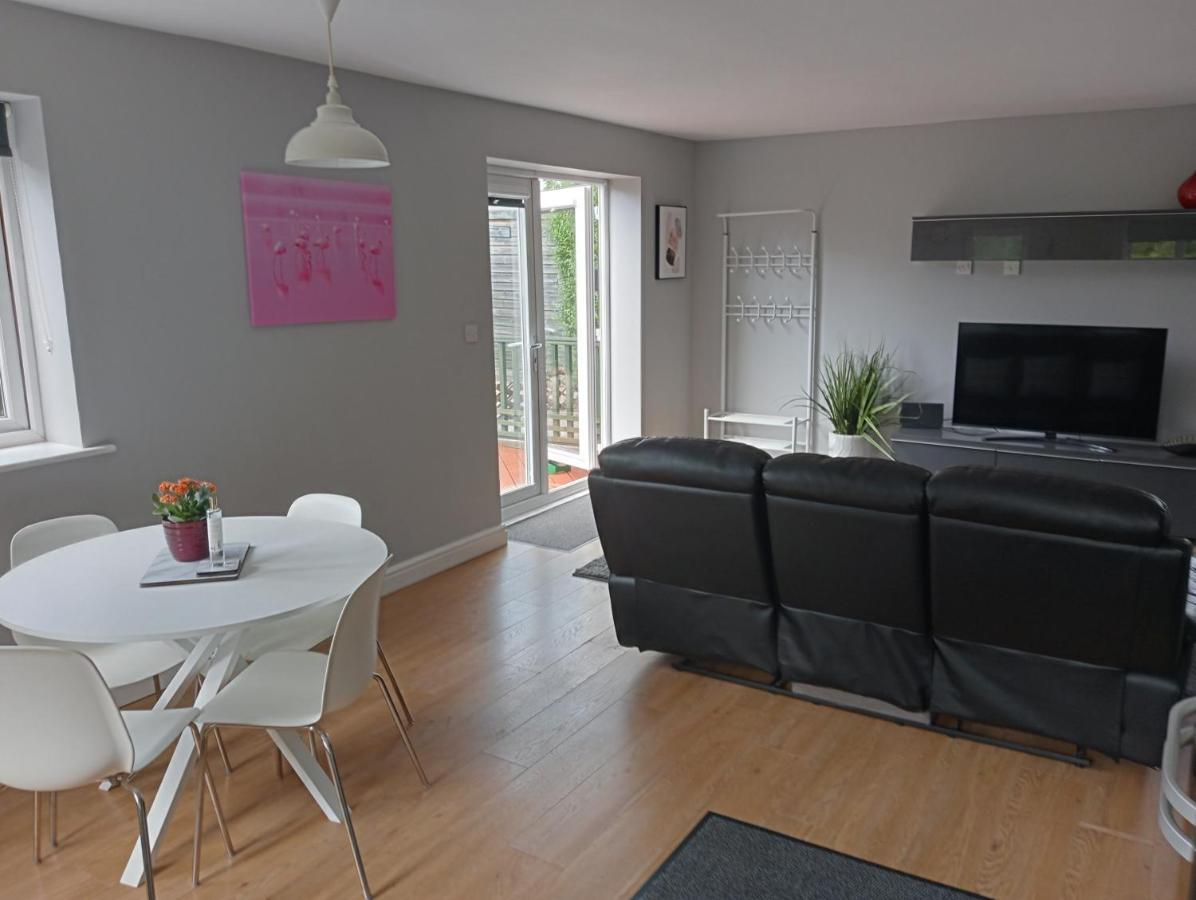 Apartment Street Retreat
