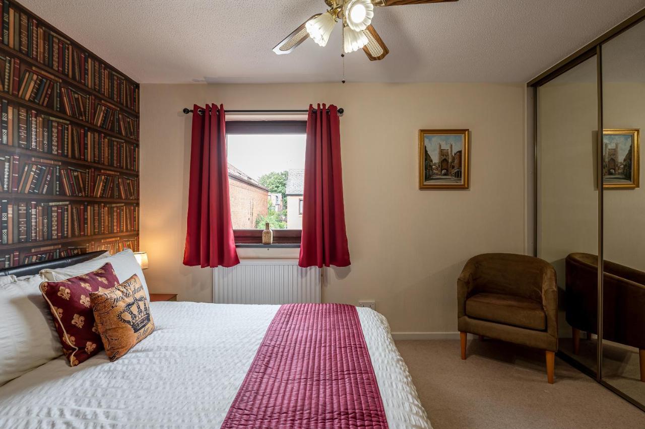 14 Cloisters Walk Apartment York