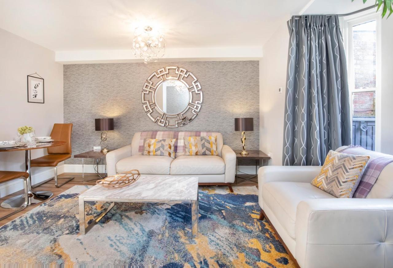 8 Blue Bridge- Elegant And Luxurious 1 Bedroom Apt- Free Parking *