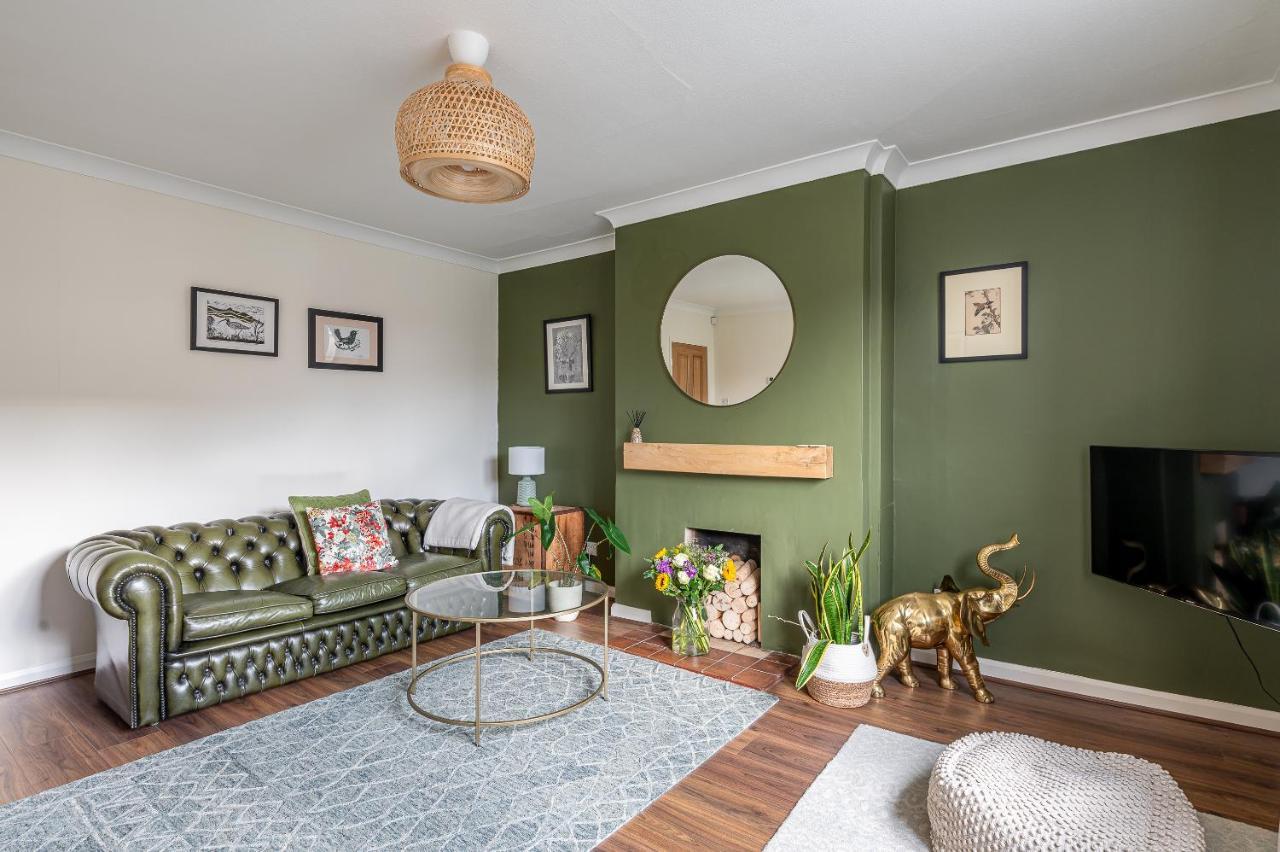 Holiday home With Free Parking, 10 Min Walk To Bar Walls *