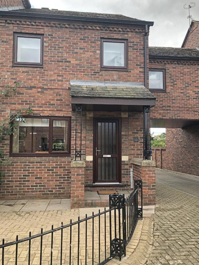Centre Town House With Views And Free Parking 7fsbi Holiday home York
