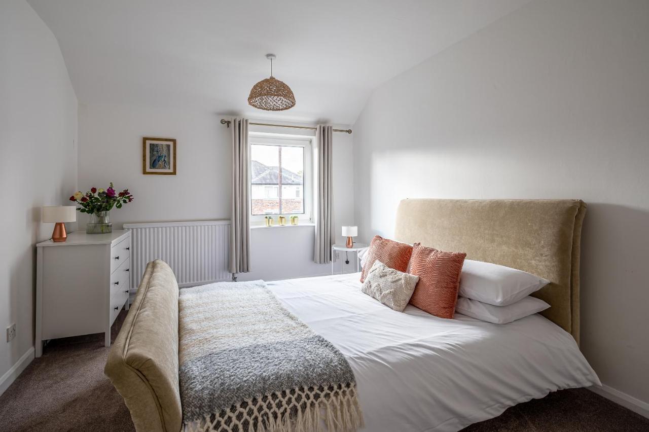 Holiday home With Free Parking, 10 Min Walk To Bar Walls *