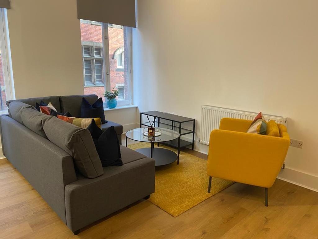 1 2 Bedrooms, Sleeps X 6 * York