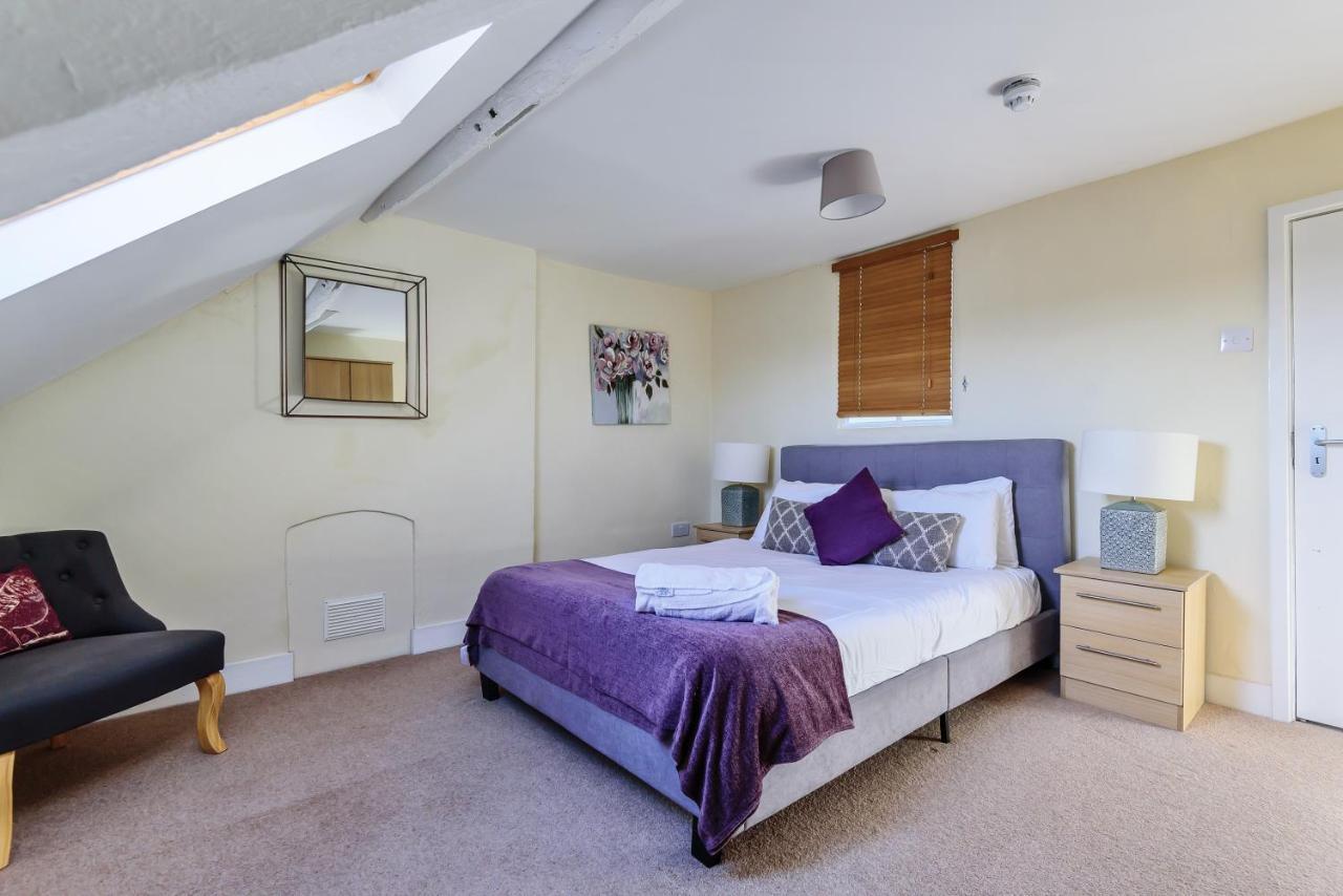 37a Stonegate Loft Apartment
