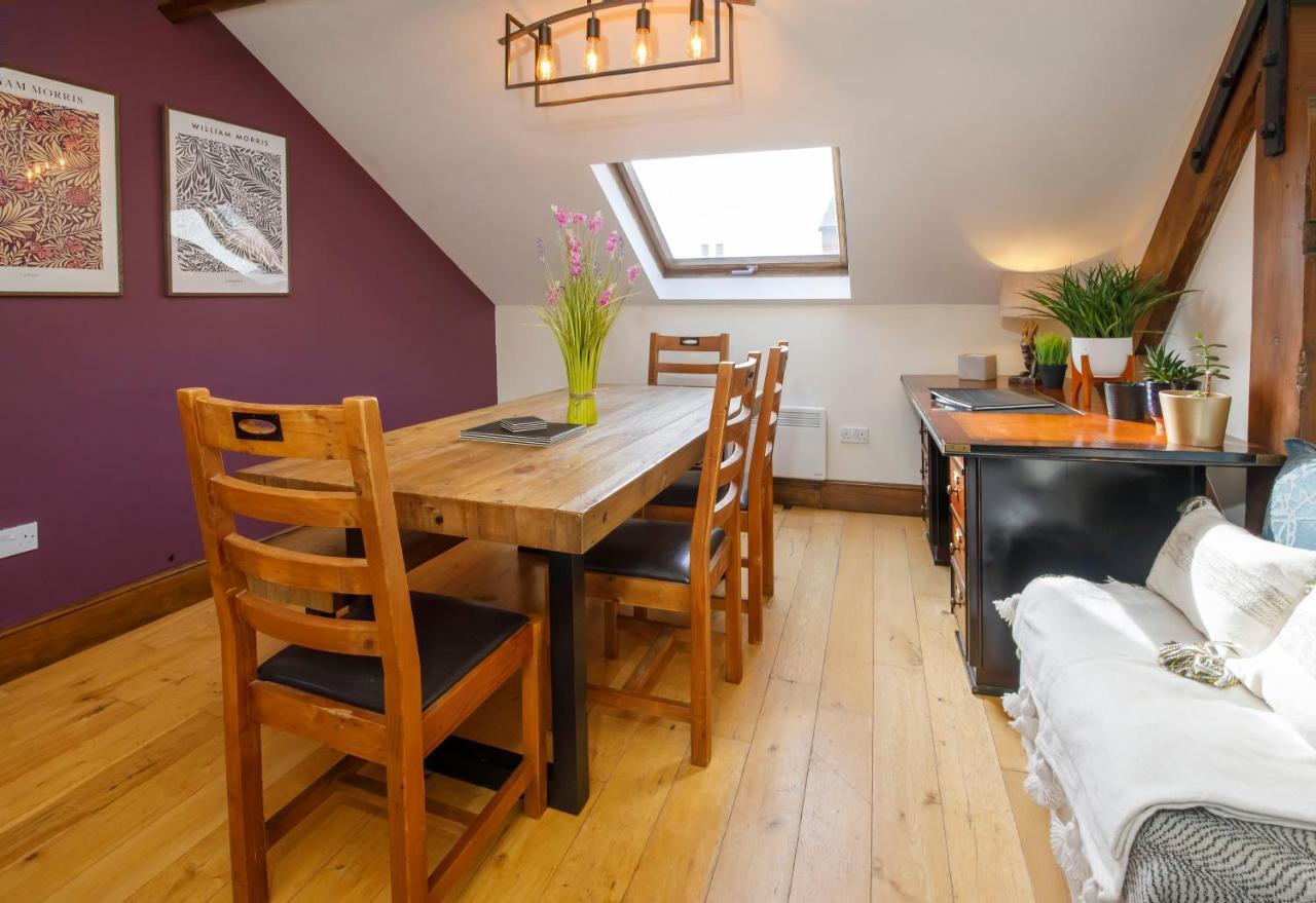 Centre Riverside Apartment-central Location * York