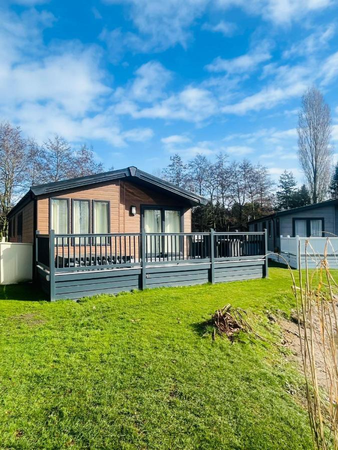Holiday home Beryl With Hot Tub *