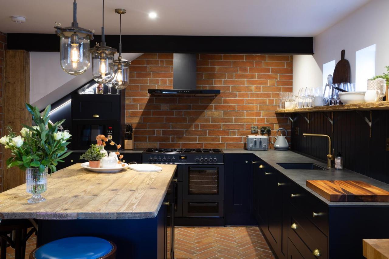 The Workshop Apartment *