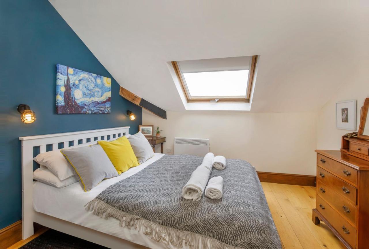 Centre Riverside Apartment-central Location Apartment *