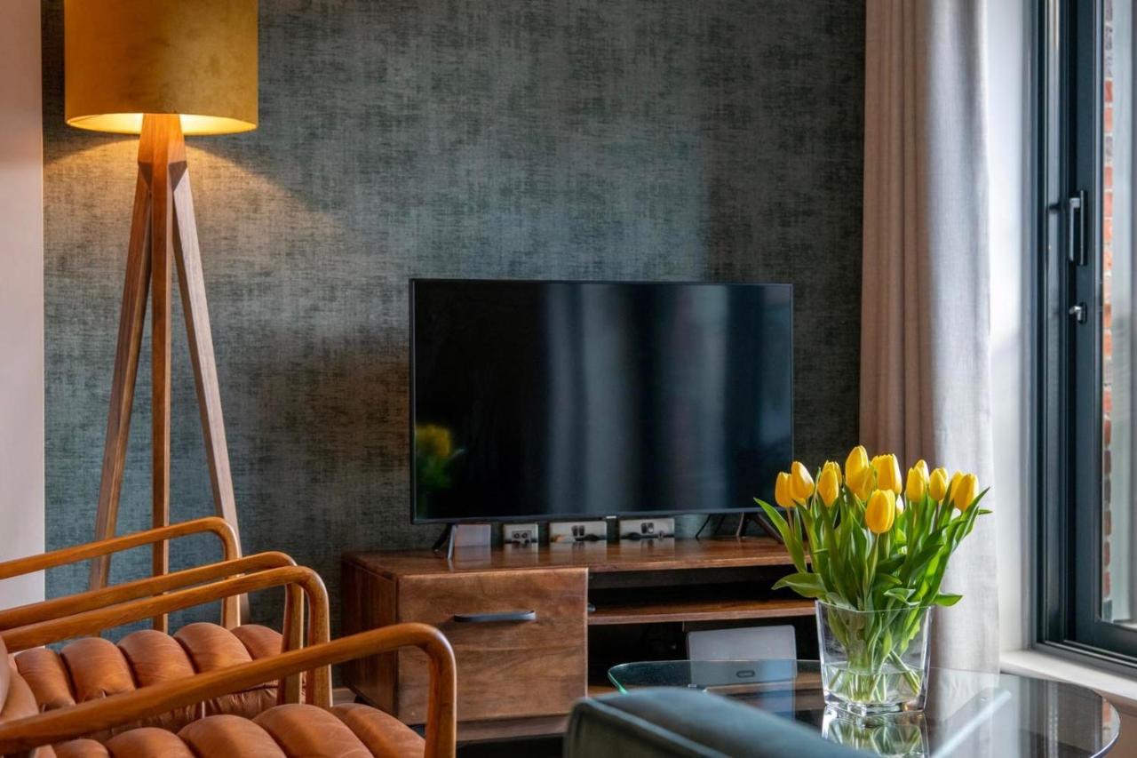 The Quadrant - The Larsen Apartment York