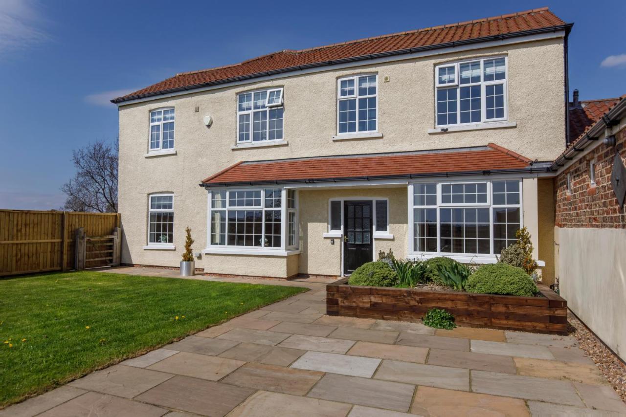 Holiday home Holtby Grange