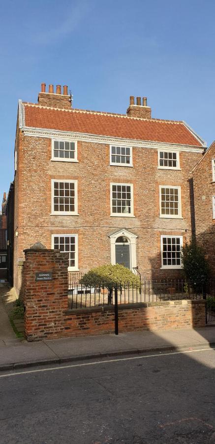 14 St Saviours Place, York