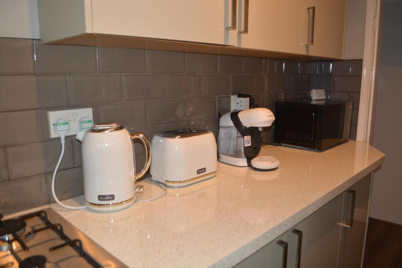 Holiday home Luxury In - Sleeps -5 , Free Parking , *