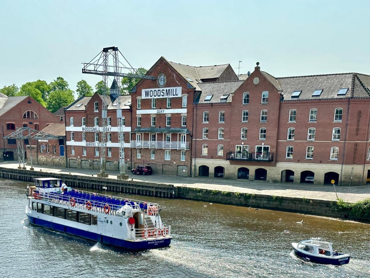 Riverside At Woodsmill Quay