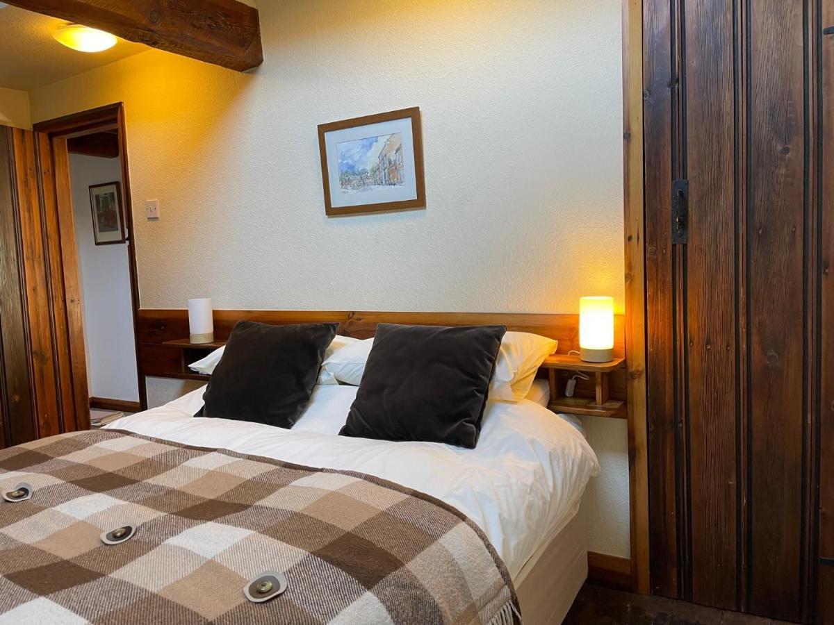 Holiday home Phlomis York