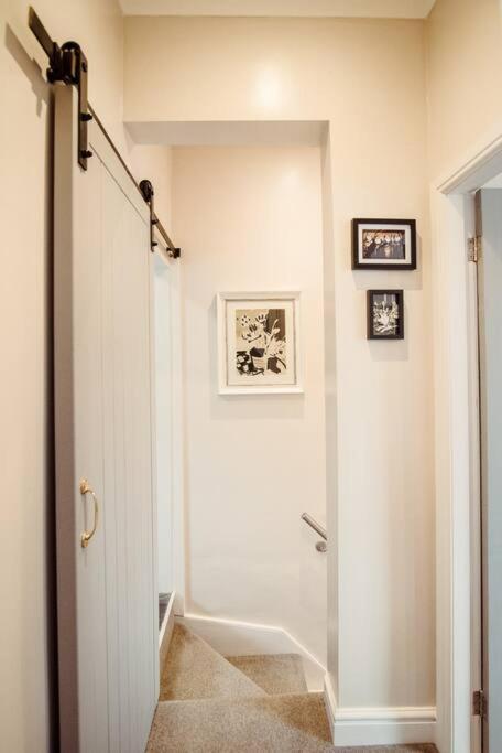 Holiday home Artistic Hideaway Within York's Ancient Walls *