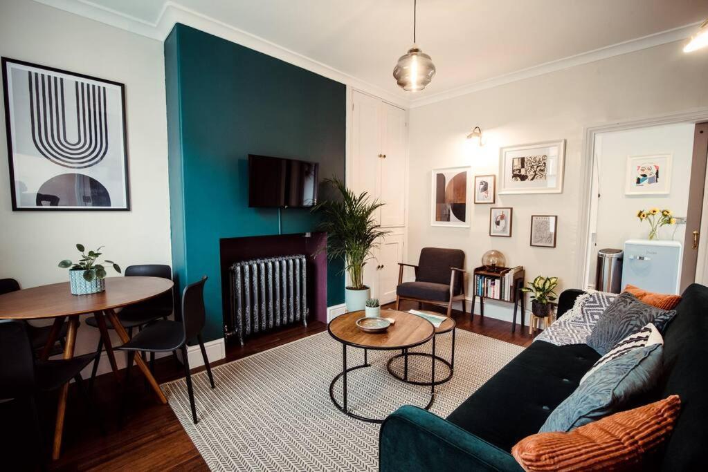 Holiday home Artistic Hideaway Within York's Ancient Walls