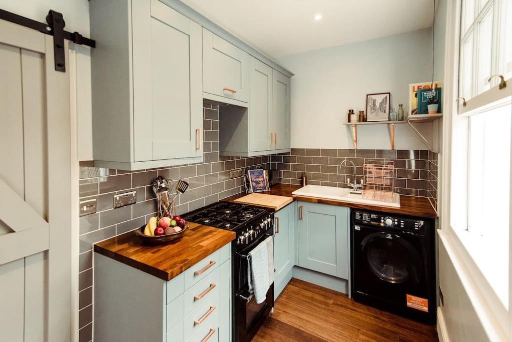 Holiday home Artistic Hideaway Within York's Ancient Walls