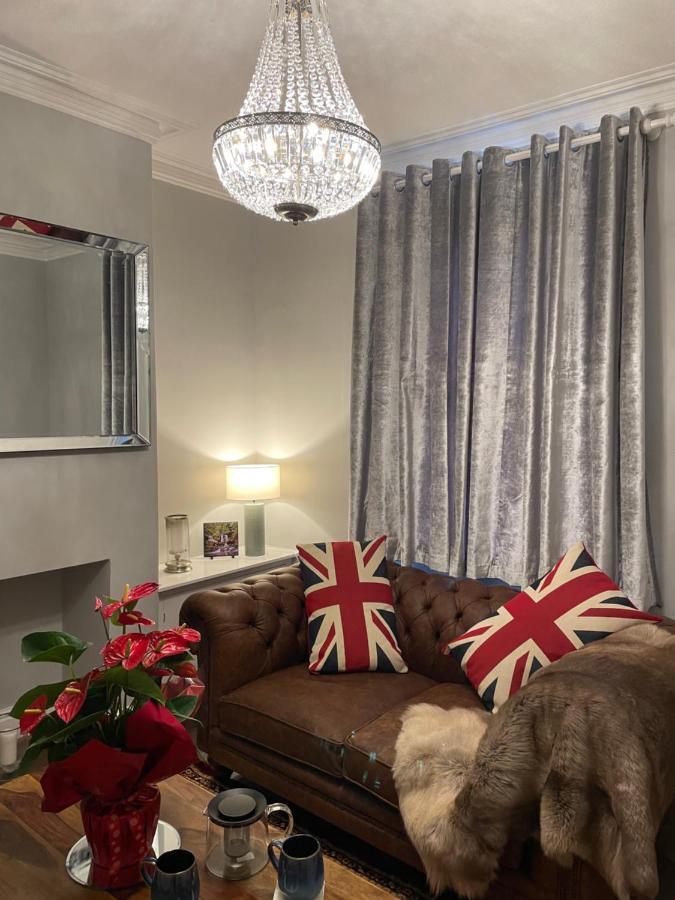Luxury In - Sleeps -5 , Free Parking , Holiday home York