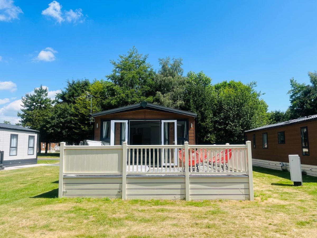 Tarn With Hot Tub Holiday home *