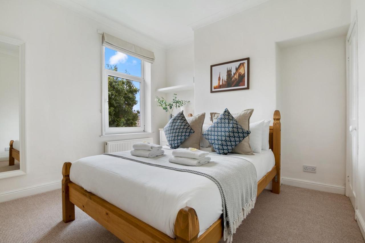 Stylish Near Centre - Pass The Keys Holiday home
