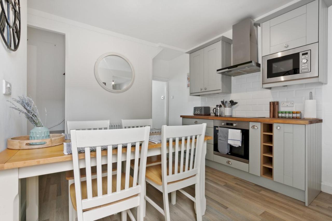 Stylish Near Centre - Pass The Keys Holiday home