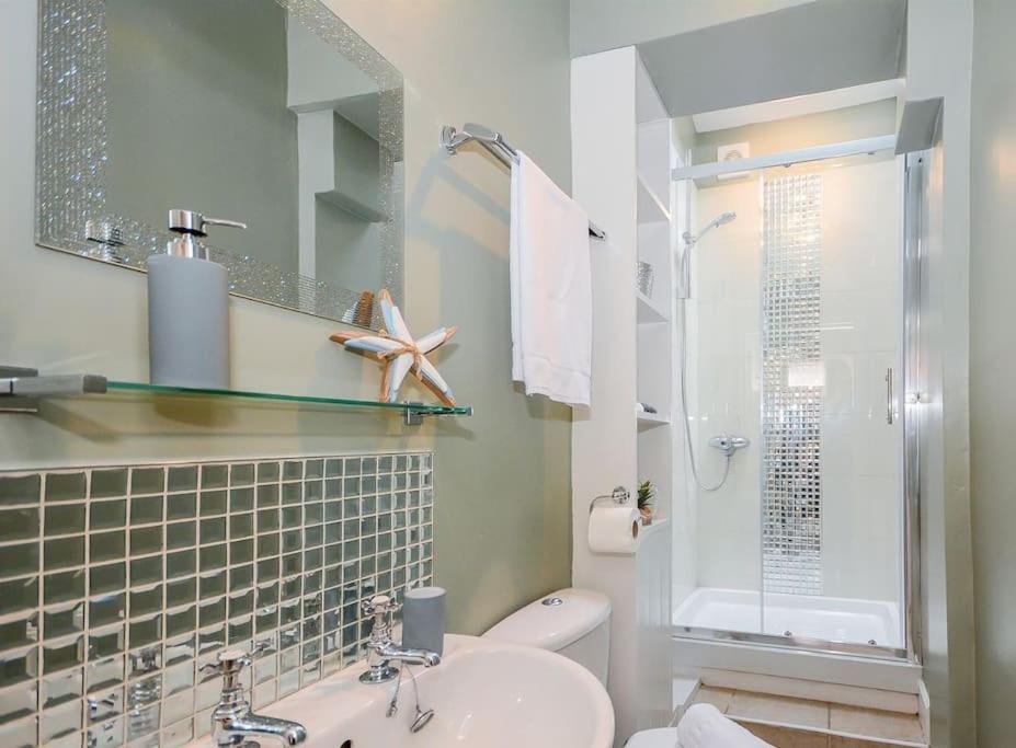 New - Prospect , City Centre Terraced House