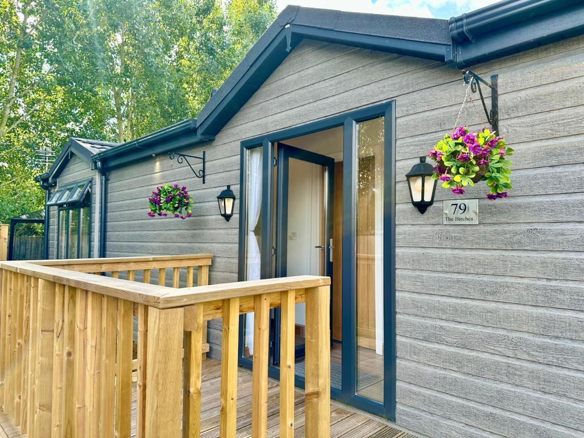 Holiday home The Birches With Hot Tub York