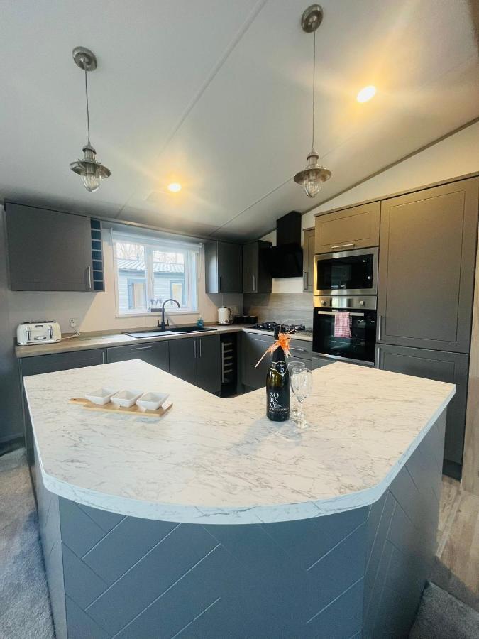 Lodge Belle Vue With Hot Tub *