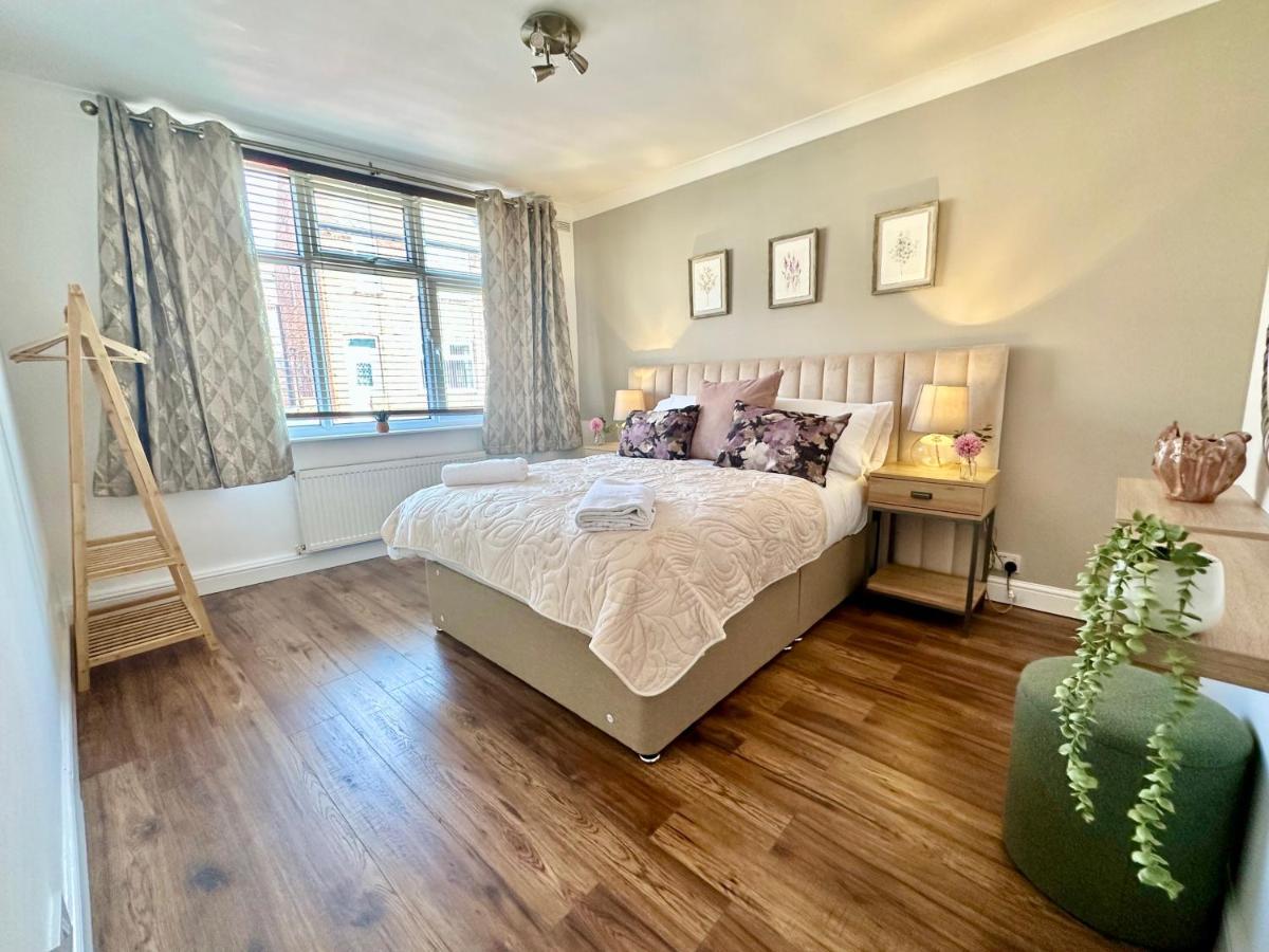De Burgh Ground Floor With Free Parking Apartment *