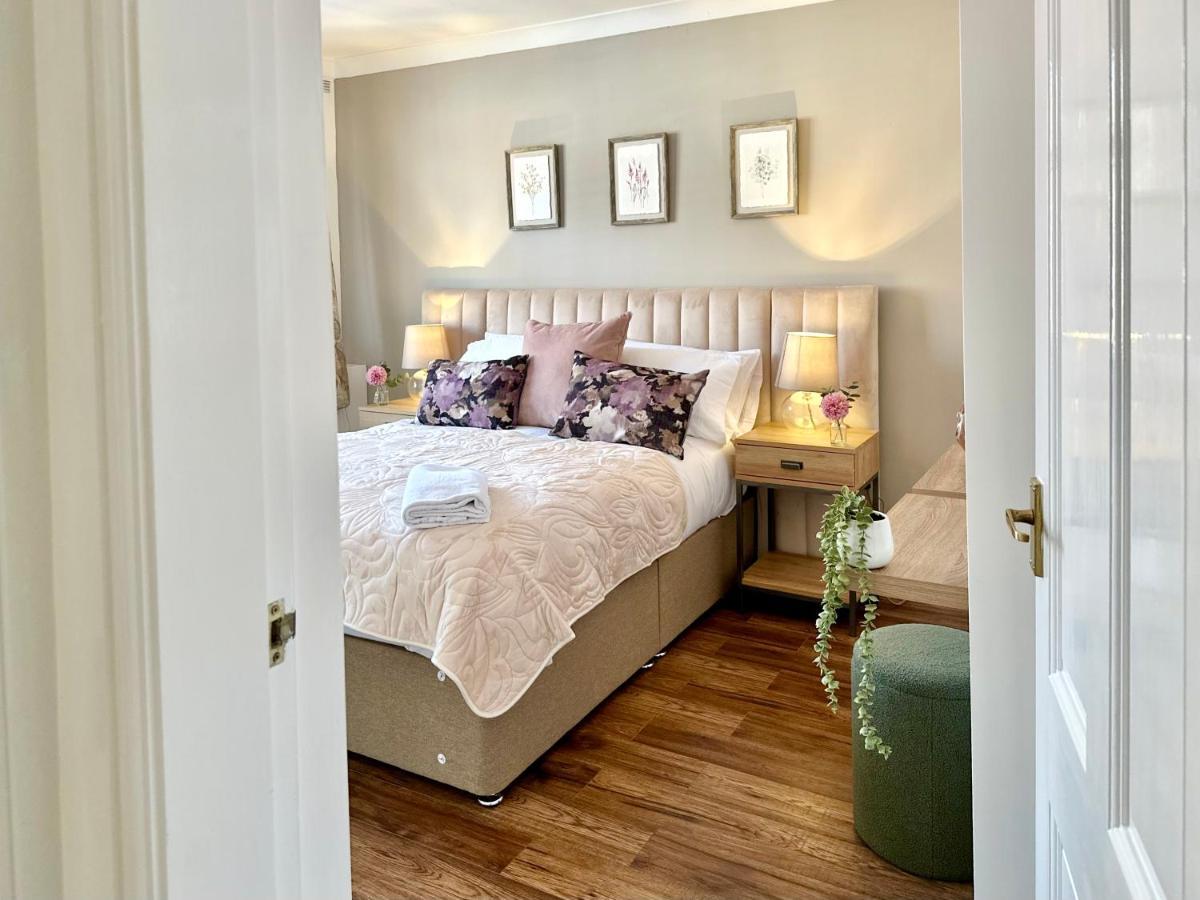 Apartment De Burgh Ground Floor With Free Parking York