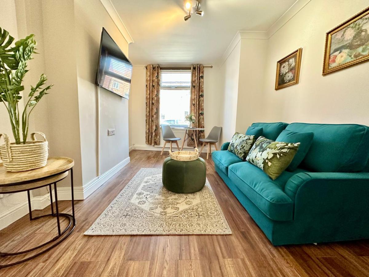 De Burgh Ground Floor With Free Parking Apartment York