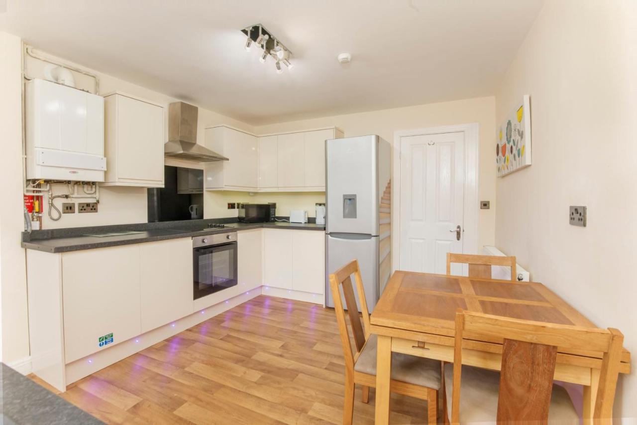 Apartment Drake St, Close To Station And Centre *