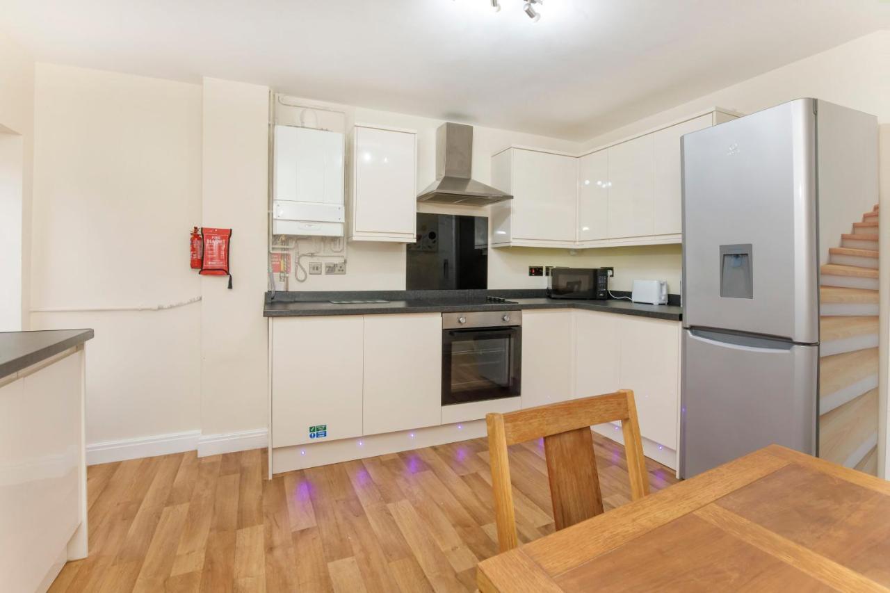 Drake St, Close To Station And Centre Apartment