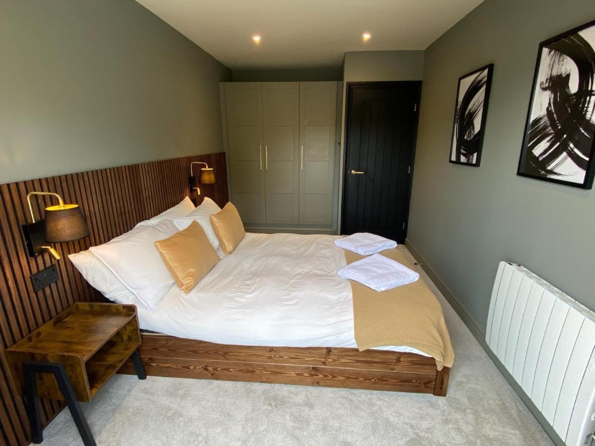 Apartment Luxury 2 Bedroom W/ Free Parking