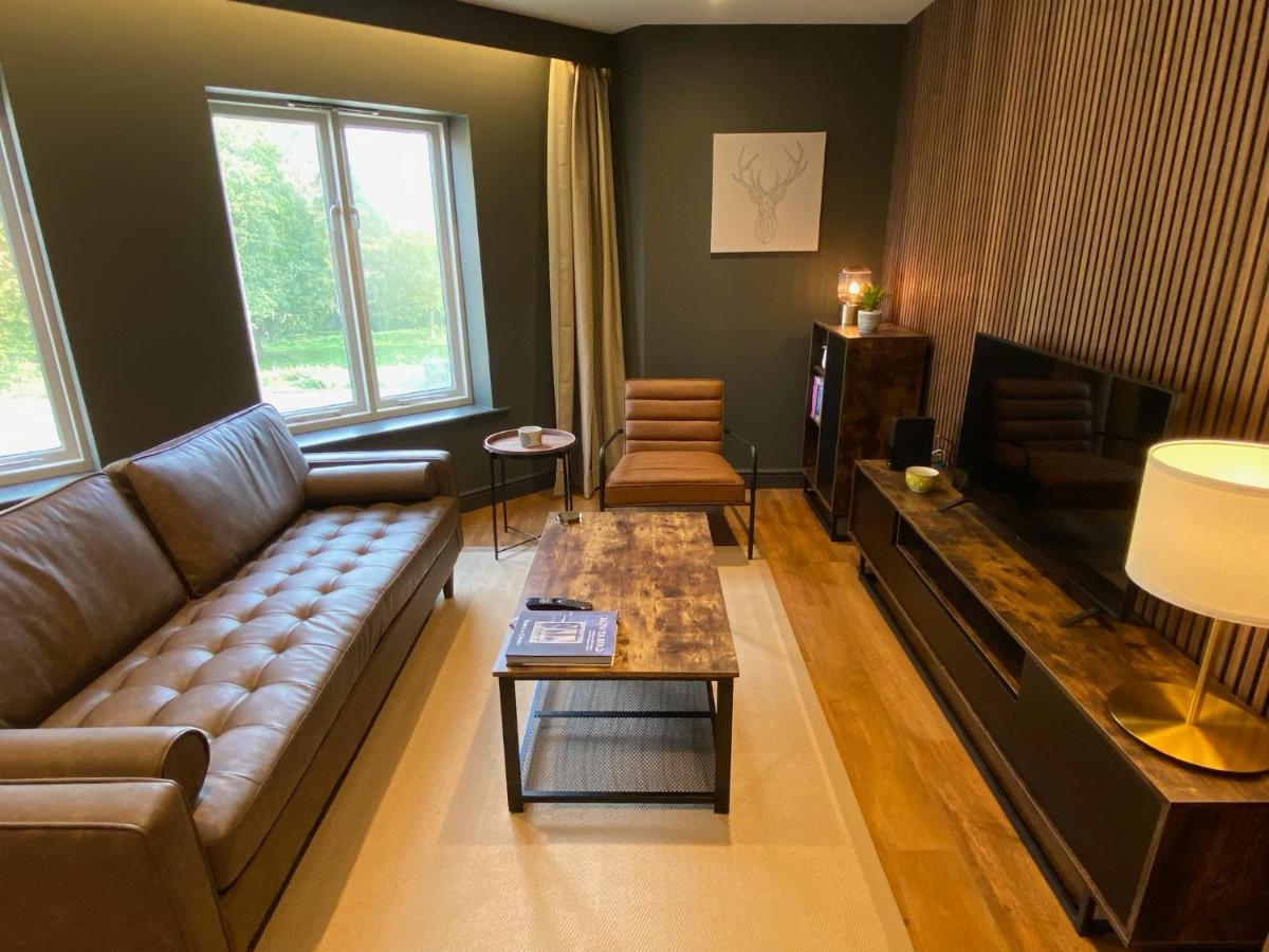 Luxury 2 Bedroom W/ Free Parking Apartment
