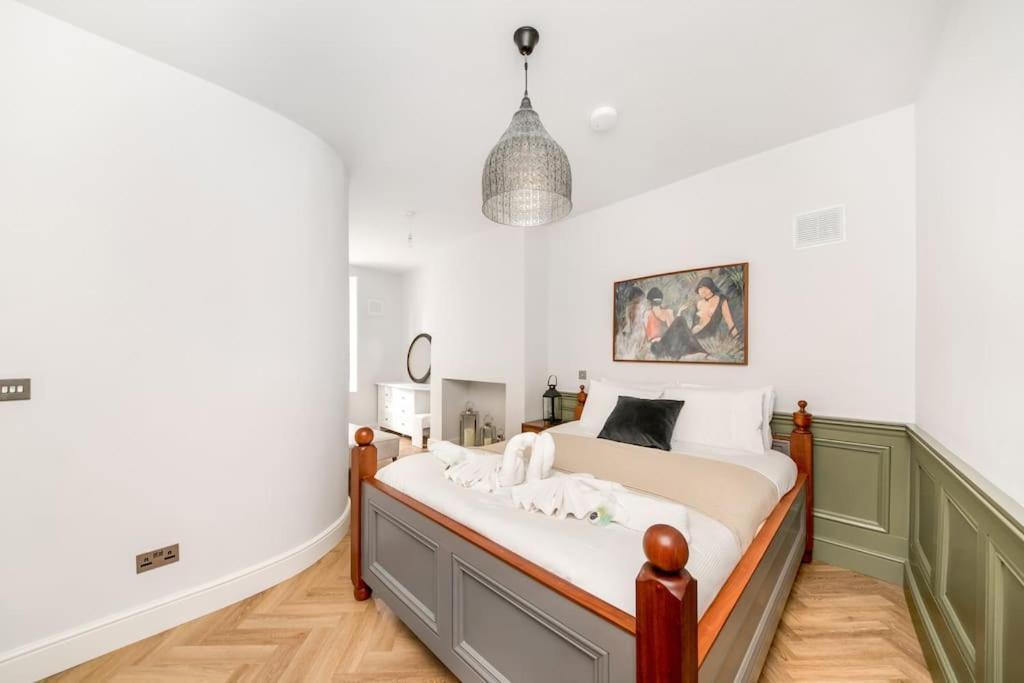The Aldwark Apartment *