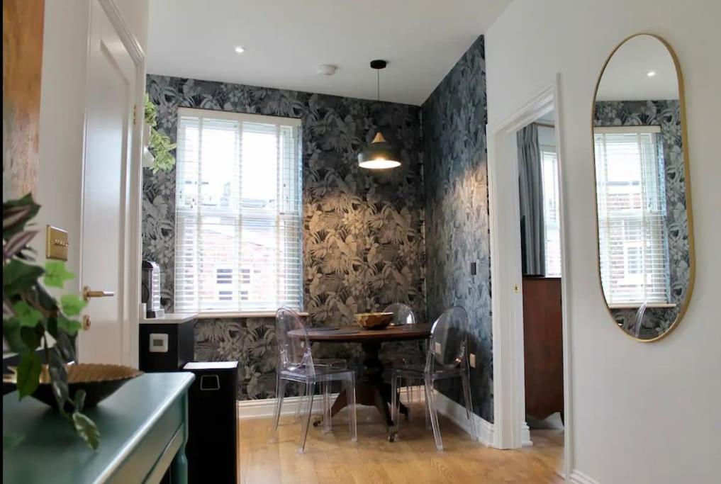 Apartment Clement House, York, Free Ev And Parking York