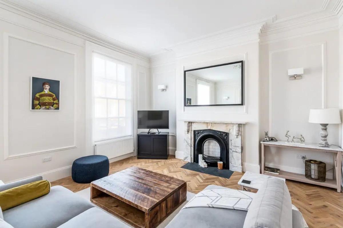Pass The Keys Luxurious Duplex With Parking *