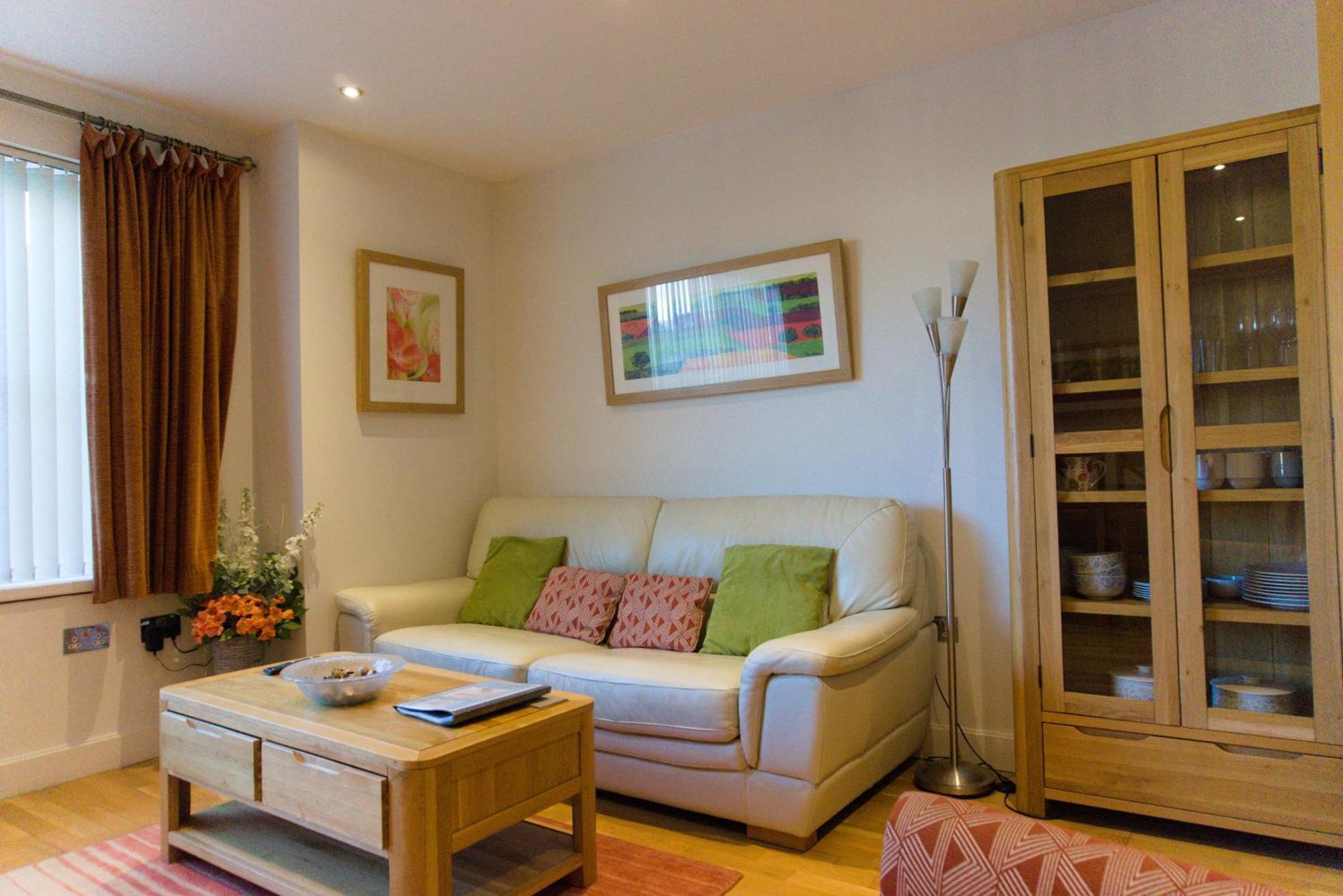 Almanna, York, Only 6 Minutes Walk To Minster Apartment