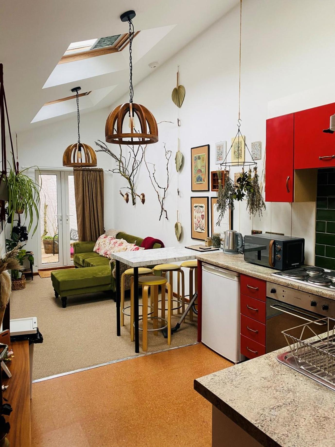 Quirky 10 Min Walk To With Free Parking * York